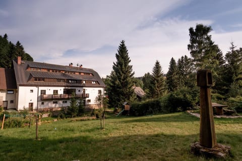Property building, Garden