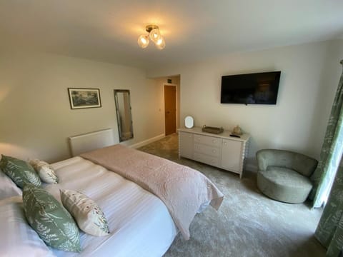 The Lake Country House Hotel & Spa Country House in Treflys