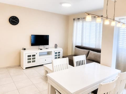 TV and multimedia, Seating area