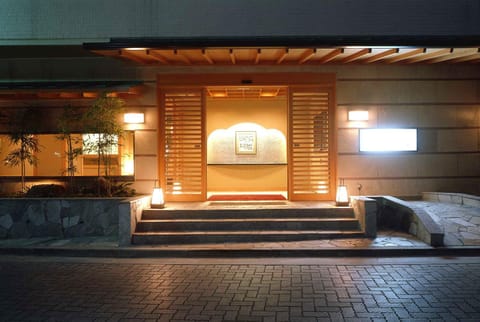 Facade/entrance, Facade/entrance