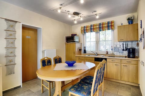 Am Deich 50 House in Zingst