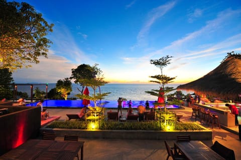 Sea view, Swimming pool, Sunrise