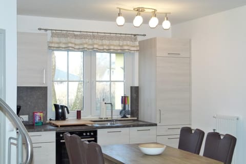 Am Deich 15 House in Zingst