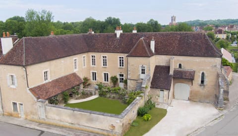 Facade/entrance, Bird's eye view