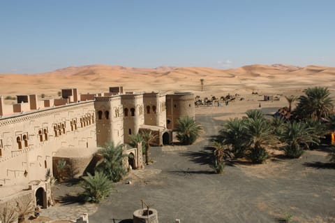 Facade/entrance, Bird's eye view