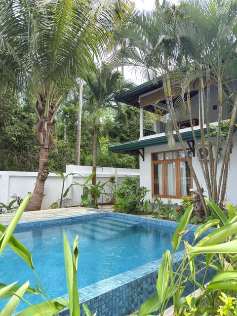 Property building, Garden, Pool view, Swimming pool