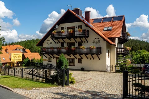 Facade/entrance, Street view