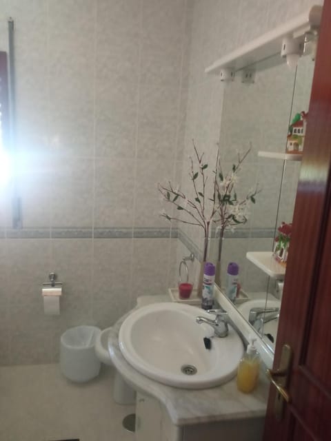 Lélé Bed and Breakfast in Vila Praia de Ancora