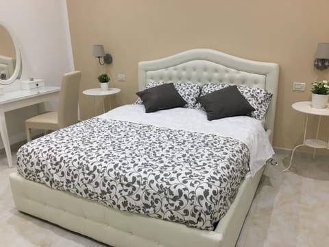 Queen Chic Apartment Apartment in La Spezia