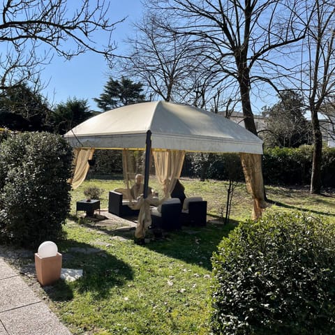 Garden, Garden, Garden view