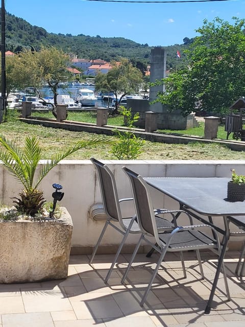 Slanac 2 Apartment in Zadar County