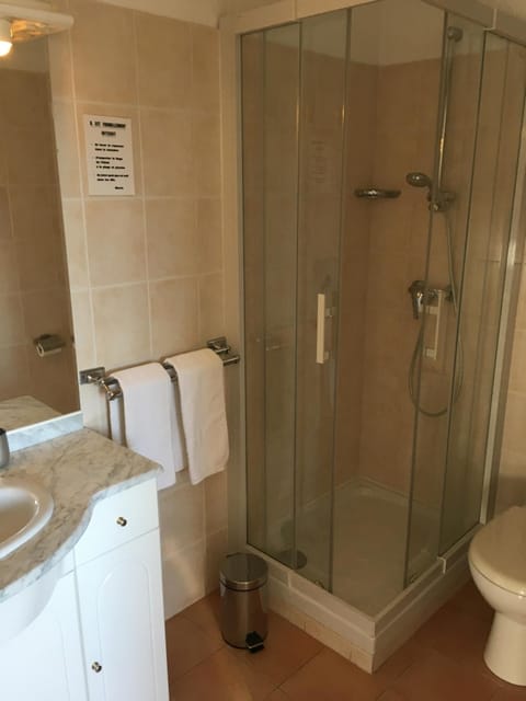 Hotel du Bosquet Hotel in Mouans-Sartoux