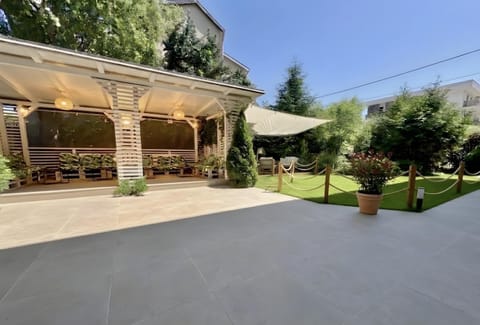 Property building, Garden, Garden view