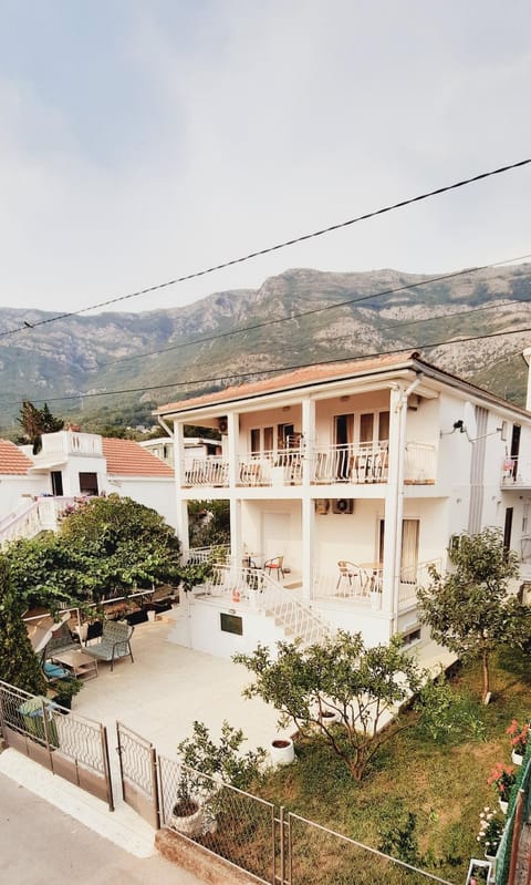 Apartmani Palma Apartment in Montenegro