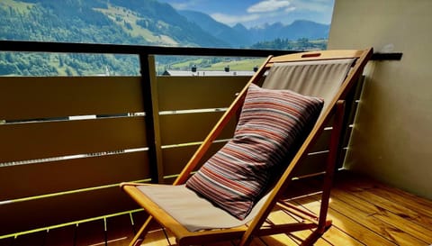 Natural landscape, Summer, Balcony/Terrace, Mountain view, sunbed