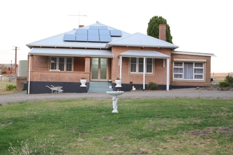 Patio, Facade/entrance