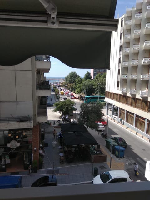 Bird's eye view, Street view