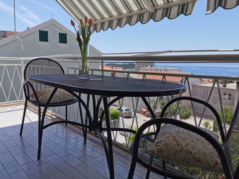 Patio, View (from property/room), Living room, Sea view