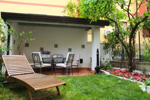 Patio, Garden
