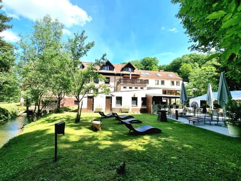 Restaurant/places to eat, Garden