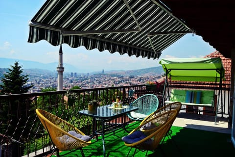 Staff, People, BBQ facilities, Balcony/Terrace, Guests, Garden view, Landmark view, Mountain view, Street view, children, Family