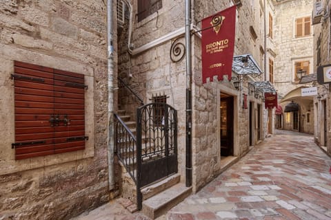 G-Apart Apartment in Kotor