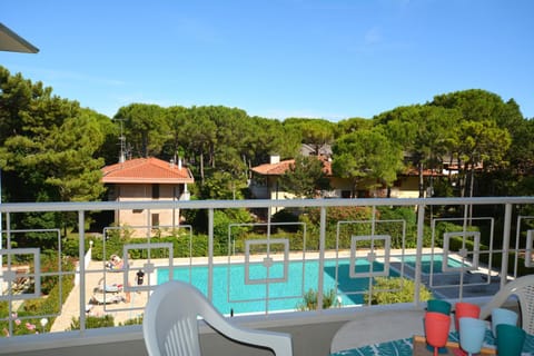 Balcony/Terrace, Pool view, Swimming pool