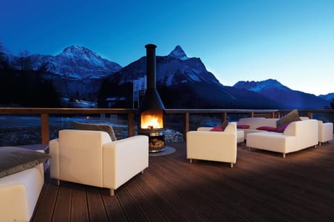 Off site, Night, Autumn