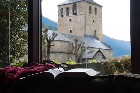 Lounge or bar, Landmark view, Mountain view