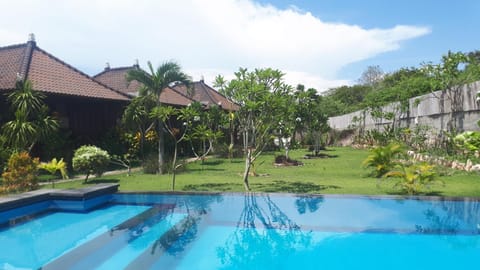 Gatri Hut Bed and Breakfast in Nusapenida