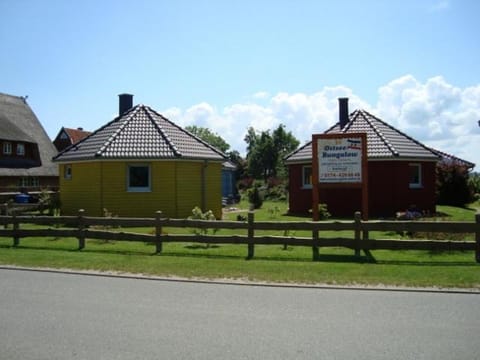Ostseebungalow-Peters House in Mecklenburg-Vorpommern, Germany