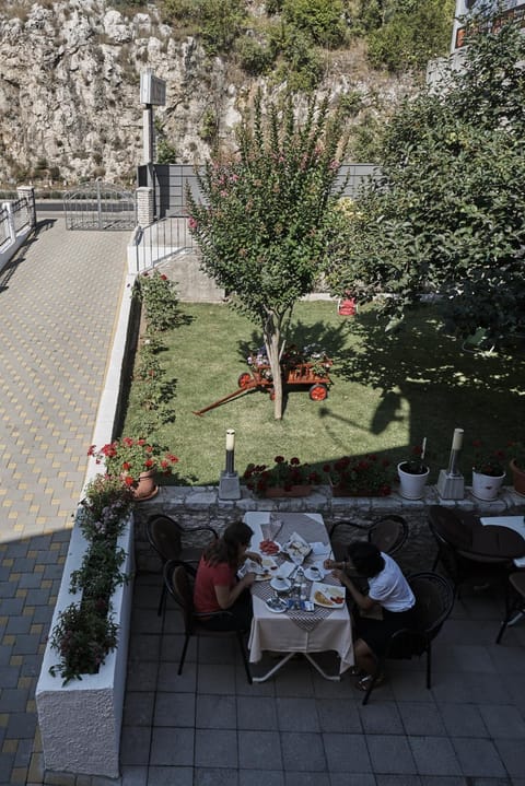 Garden, Balcony/Terrace, Garden view, Continental breakfast