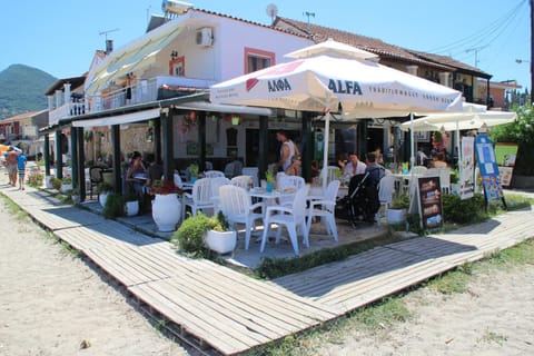 Restaurant/places to eat, On site
