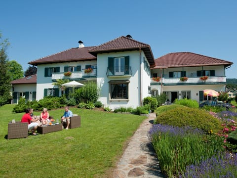 Facade/entrance, Garden