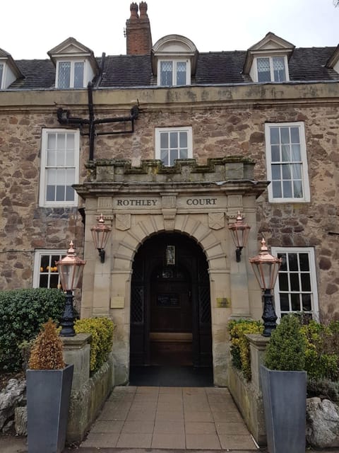 Facade/entrance