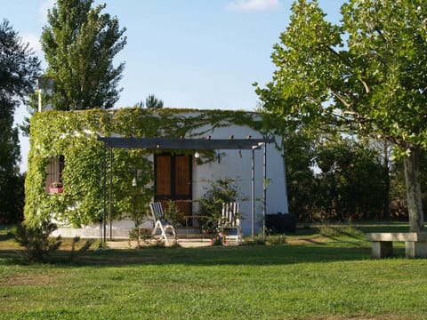 Facade/entrance, Garden