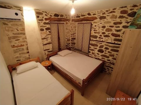 Marianthi's Stone House House in Halkidiki