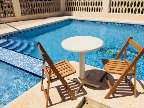 Swimming pool