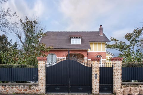 Chambre chez l'habitant Vacation rental in Île-de-France