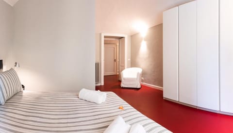 Bed, Photo of the whole room, Bedroom, towels, wardrobe