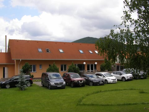 Facade/entrance, Garden