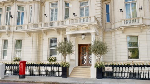 Property building, Facade/entrance