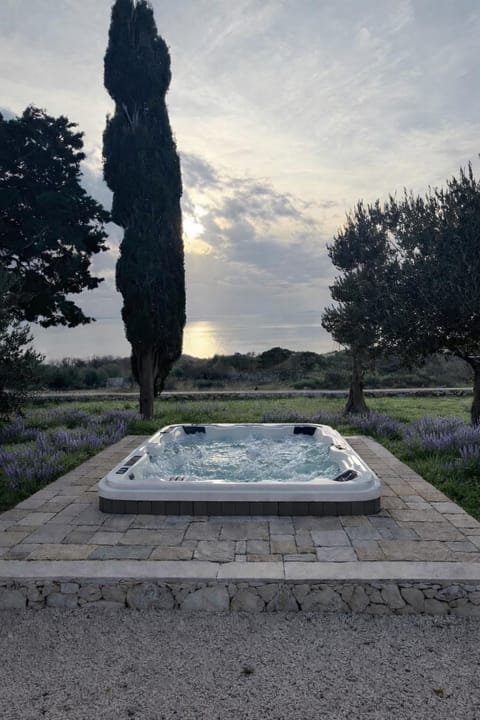 Villa Toma I Villa in Novalja