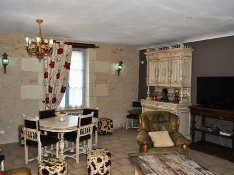 Gîte familial confortable dans un ancien moulin avec jardin - FR-1-381-6 House in Centre-Val de Loire