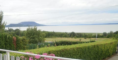Lake view, Sea view