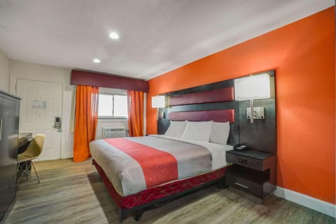 Photo of the whole room, On site