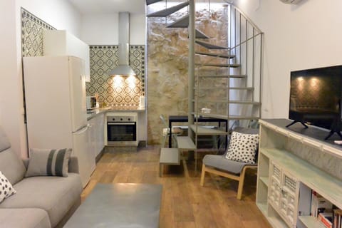 Kitchen or kitchenette, Living room