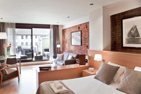 Balcony/Terrace, Living room, Bedroom