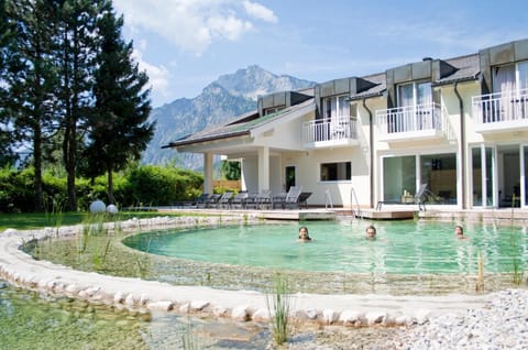 Swimming pool, Swimming pool
