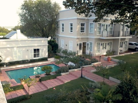 Property building, Day, Garden, Garden view, Swimming pool, sunbed